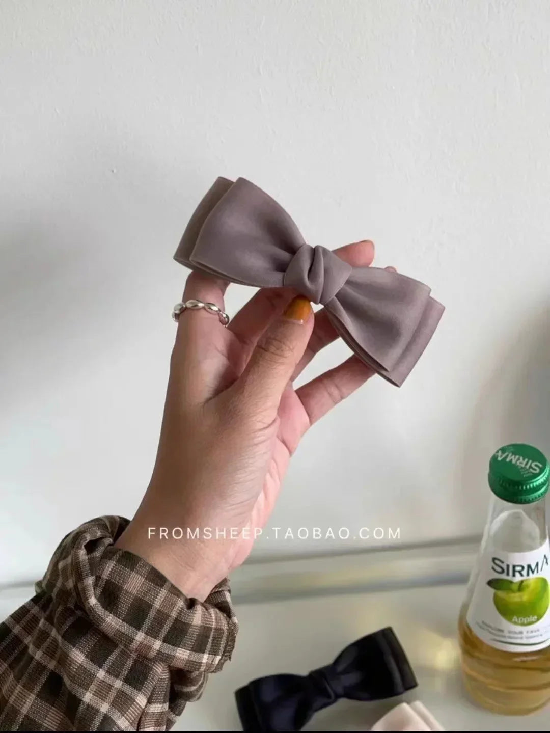 Korean Fashion Bow Spring Hair Clips Elegant Headwear Girls Black Pink Hair Pin Simple Spring Barrettes Hair Accessories