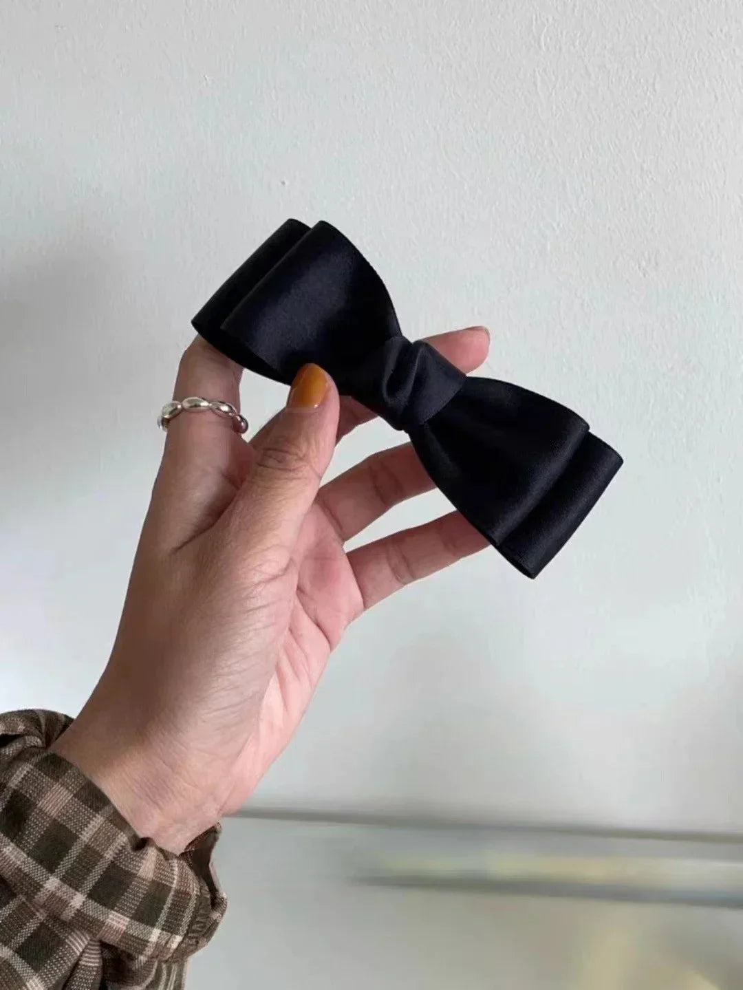 Korean Fashion Bow Spring Hair Clips Elegant Headwear Girls Black Pink Hair Pin Simple Spring Barrettes Hair Accessories