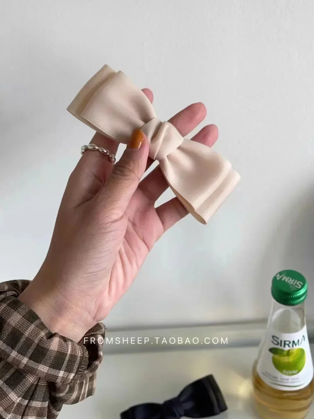 Korean Fashion Bow Spring Hair Clips Elegant Headwear Girls Black Pink Hair Pin Simple Spring Barrettes Hair Accessories